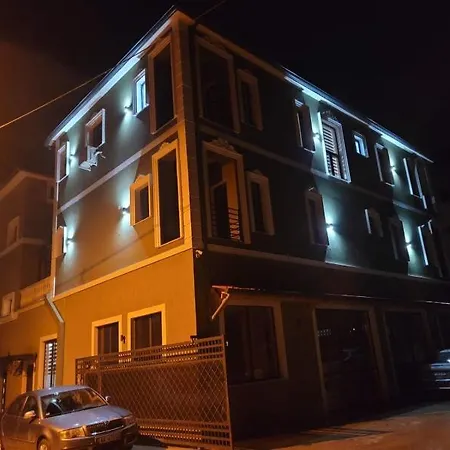Isi Hotel Korce